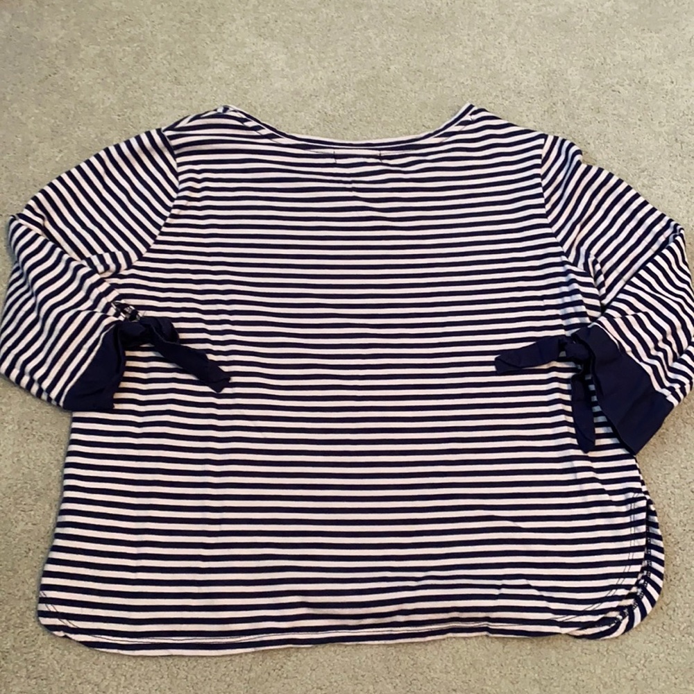 **FREE W/PURCHASE** Curve appeal navy blue and pink stripe pullover top. - Picture 2 of 16